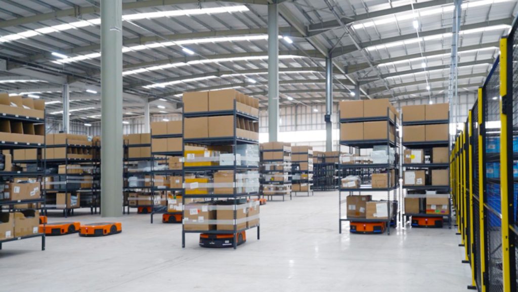 CIRRO AMR Fulfillment Center in the UK