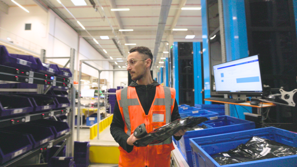CIRRO Fulfillment Hub Order Picking